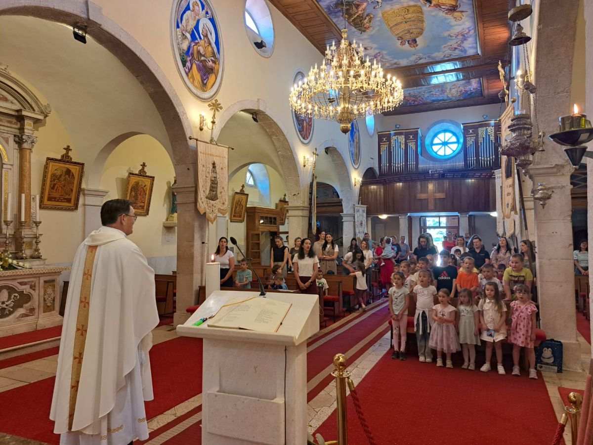 DJECA IZ DJEČJEG VRTIĆA IZ KAŠTEL LUKŠIĆA